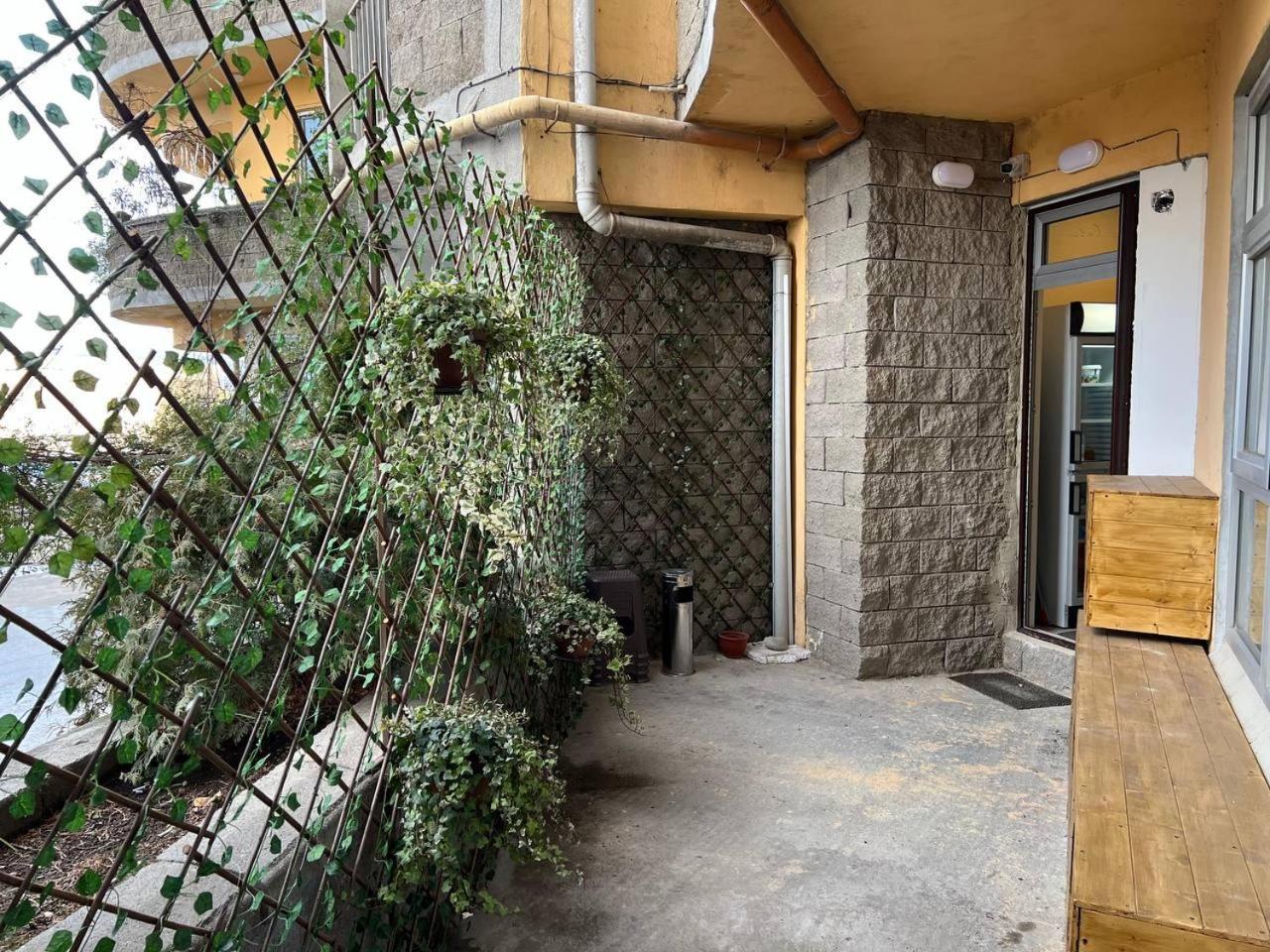 Apple Cozy Hotel Tbilisi Eksteriør billede